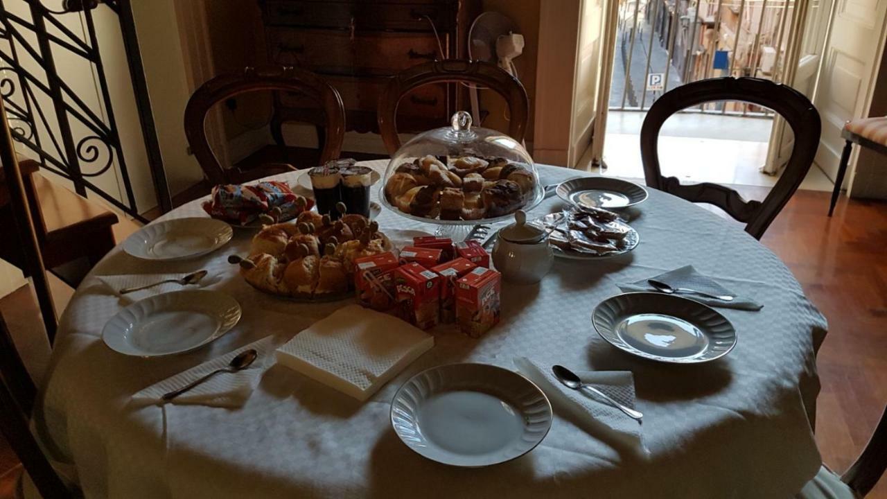 Готель Il Salotto Di Nonna Cornelia 2 Неаполь Екстер'єр фото